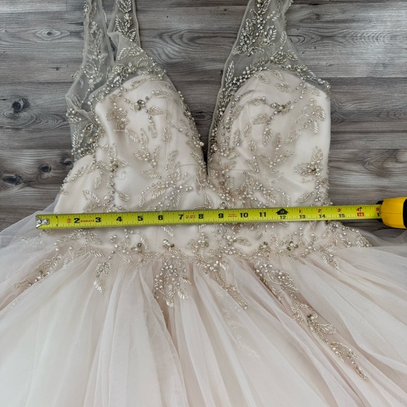 Sottero and Midgely by Maggie Sottero Wedding Dress
Style Amelie-6SR861 - Picture 11 of 15